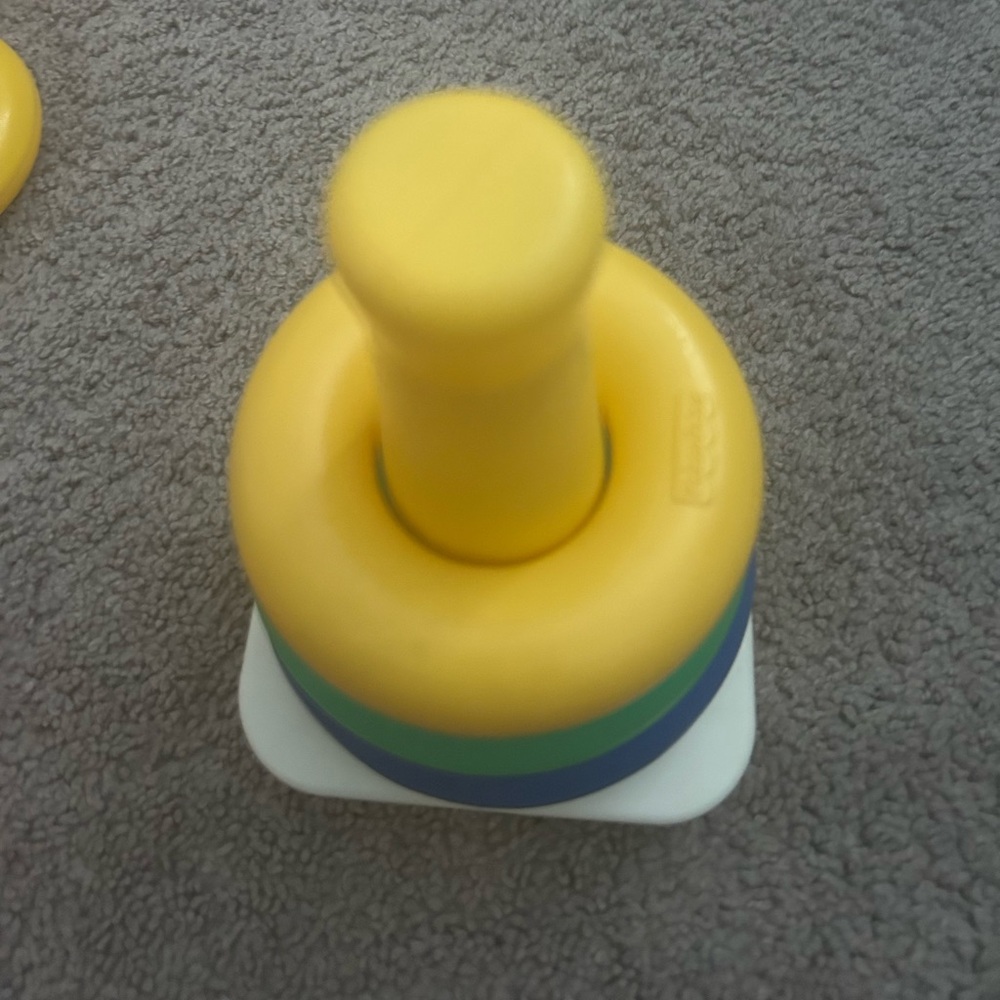 Fisher-Price Rainbow Stacking Rings - Picture 4 of 6